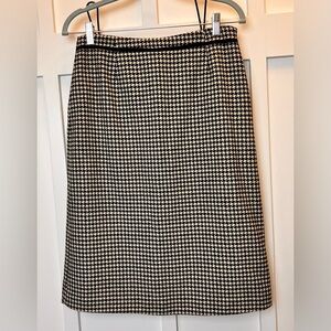 HAROLDS Women’s Size 8 100% Wool Herringbone Skirt Black White Lined Faux Pocket